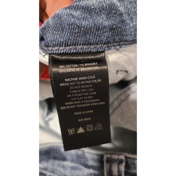 Kut from the Kloth boyfriend jeans 24w plus size - Picture 4 of 5